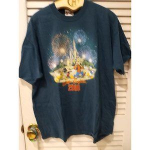 2000 Disney Magic kingdom  t Shirt